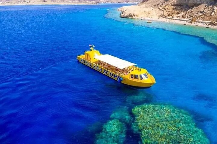 Underwater Semi-Submarine Adventure – 2-Hour Tour from Hurghada