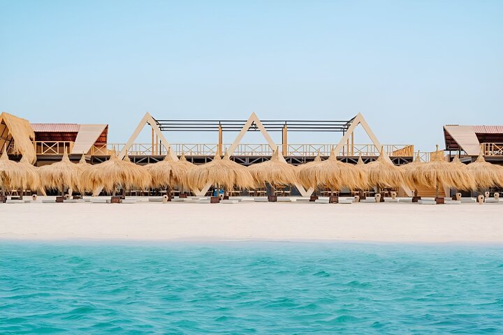Eden Island Full-Day Boat Trip with Lunch from Hurghada