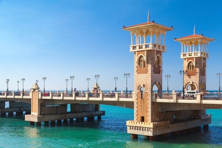 2 Days Private Tour from Hurghada to Cairo & Alexandria
