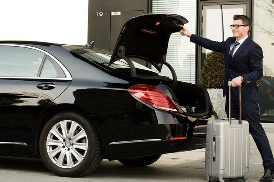 Private Hotel–Airport Transfer in Cairo