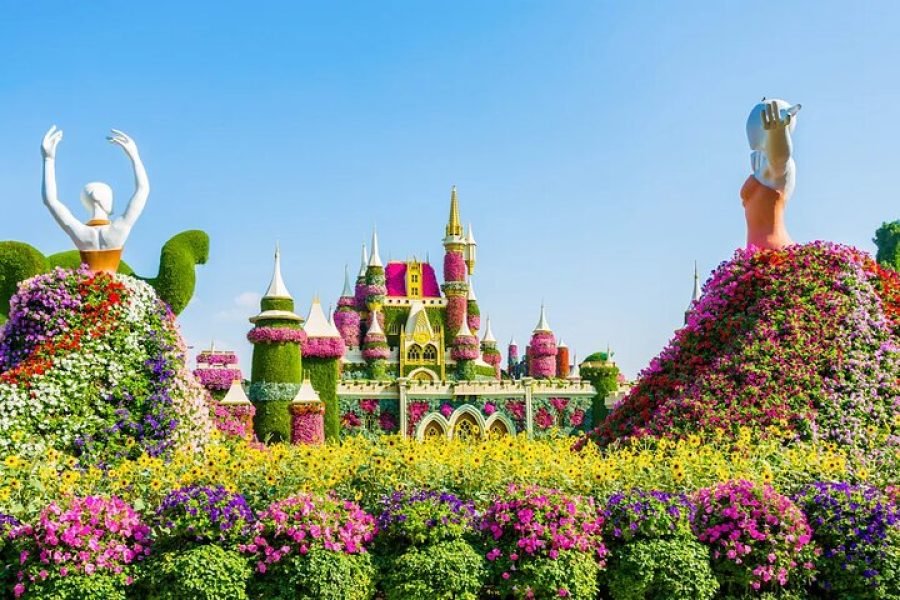 Dubai Miracle Garden Skip-the-Line Ticket with Private Transfer