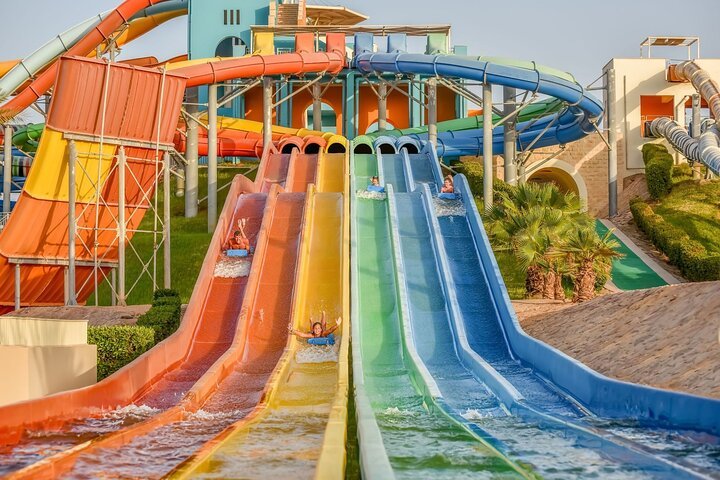 Makadi Water World Aqua Park Day Use with Lunch from Hurghada