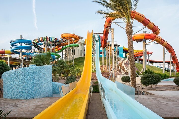 Makadi Water World Aqua Park Day Use with Lunch from Hurghada